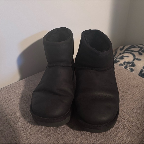 Ugg boots - Picture 2 of 8
